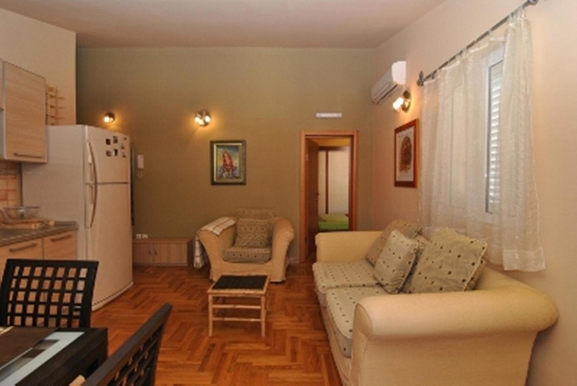 Apartment Rossa *