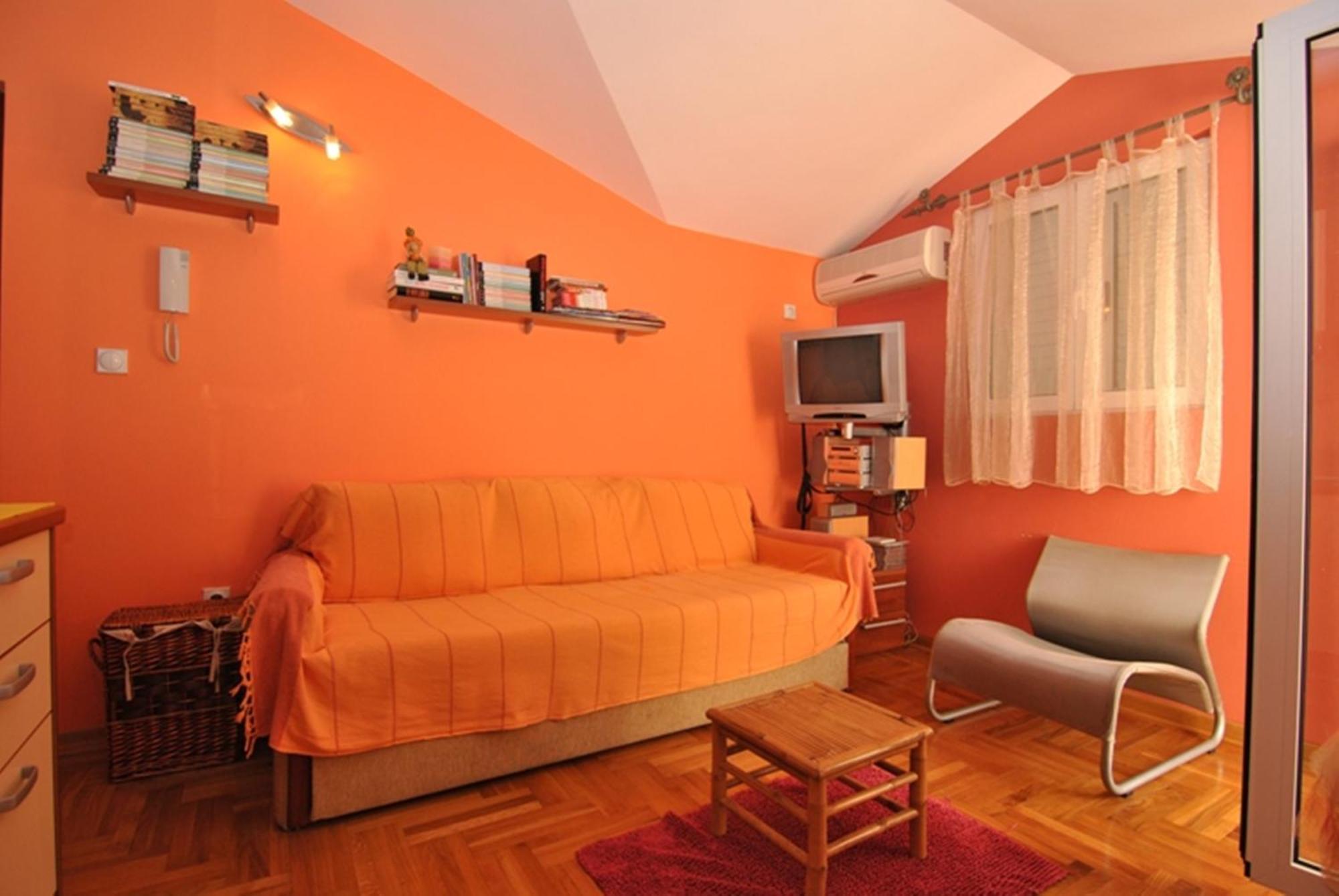 Apartment Rossa *