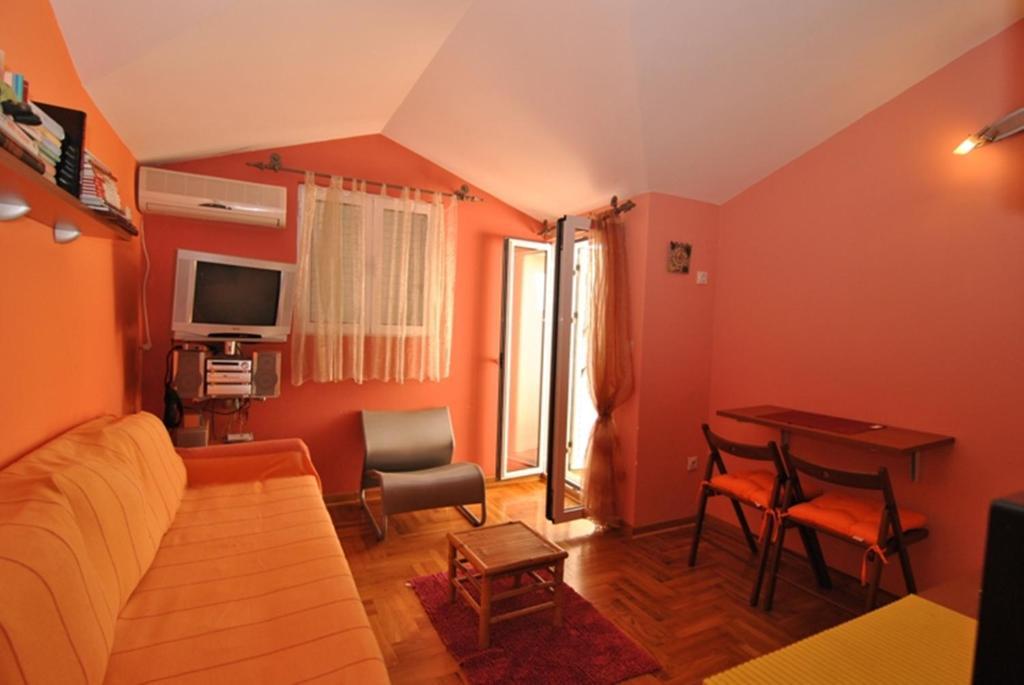 Rossa Apartment *